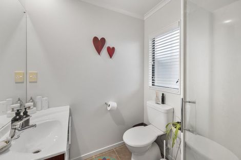 Photo of property in 9 Harrison Court, Clive, 4102