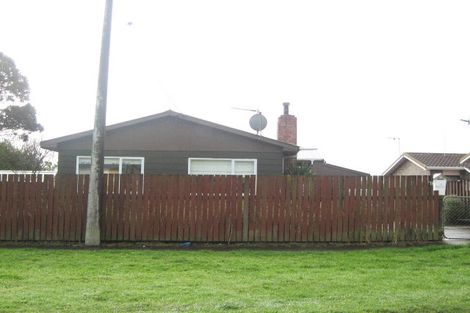 Photo of property in 71 Clifton Drive, Waitara, 4320