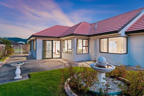 Photo of property in 67 Cedar Drive, Paraparaumu Beach, Paraparaumu, 5032