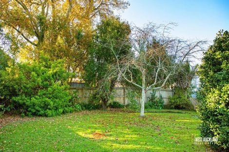 Photo of property in 31 Chorley Avenue, Massey, Auckland, 0614
