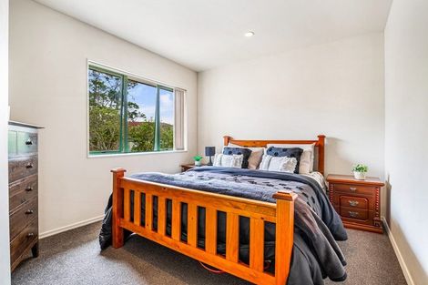 Photo of property in 23 San Vito Place, Henderson, Auckland, 0612