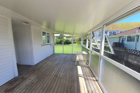 Photo of property in 48 Kapuka Road, Mangere Bridge, Auckland, 2022