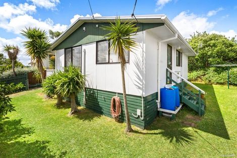 Photo of property in 29 Abbotleigh Avenue, Te Atatu Peninsula, Auckland, 0610