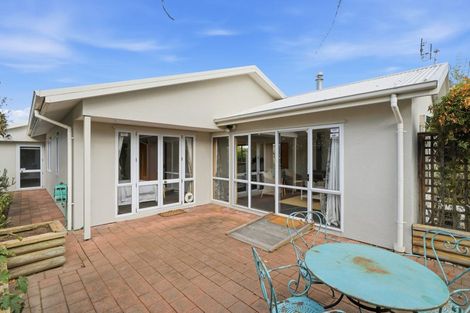 Photo of property in 3/125 Blighs Road, Strowan, Christchurch, 8052