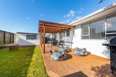 Photo of property in 18 Redwood Street, Elderslea, Upper Hutt, 5018