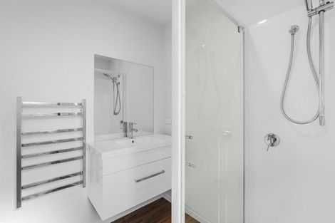 Photo of property in 32a Philip Street, Carterton, 5713