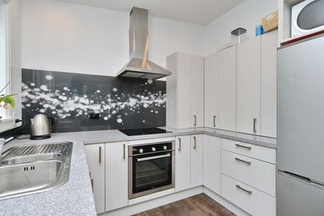 Photo of property in 98 Hargood Street, Woolston, Christchurch, 8062