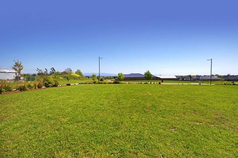 Photo of property in 25 Greenway Crescent, Hope, 7020