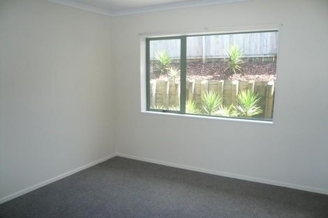 Photo of property in 18 Shah Place, Glen Eden, Auckland, 0602
