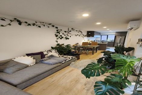 Photo of property in 1/9 Donovan Avenue, Massey, Auckland, 0614