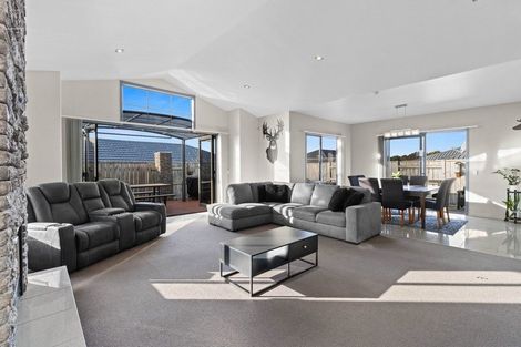 Photo of property in 48 Karamea Street, Whalers Gate, New Plymouth, 4310