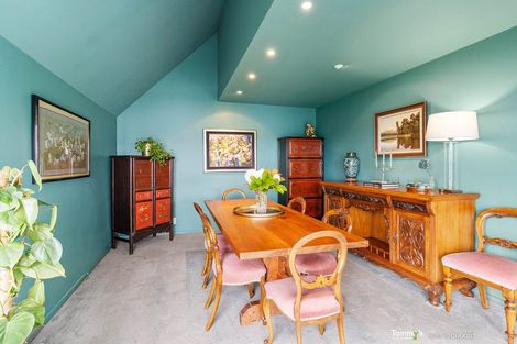 Photo of property in 10 Shalimar Crescent, Khandallah, Wellington, 6035