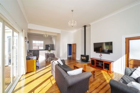 Photo of property in 24 Victoria Street, Hawera, 4610