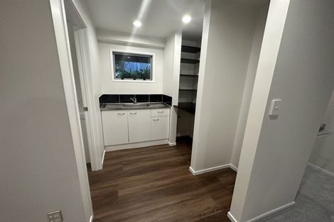 Photo of property in 77e Colwill Road, Massey, Auckland, 0614