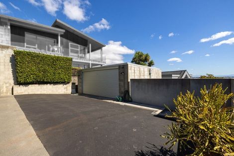 Photo of property in 12 Balmoral Lane, Redcliffs, Christchurch, 8081