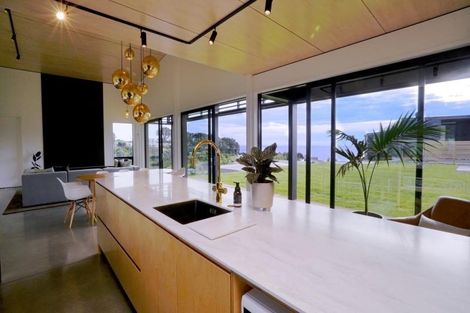 Photo of property in 16a Shearer Drive, Oakura, 4314