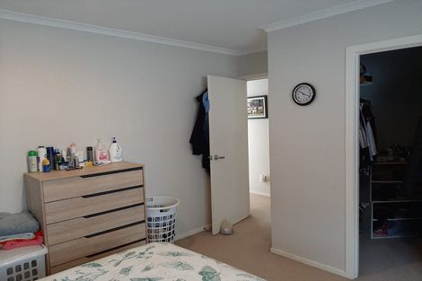 Photo of property in 60b Cyclarama Crescent, Massey, Auckland, 0614