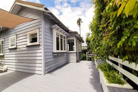 Photo of property in 74a Wharf Road, Te Atatu Peninsula, Auckland, 0610