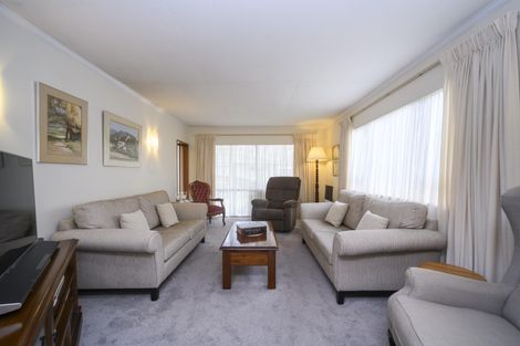 Photo of property in 66 Ruamahanga Crescent, Terrace End, Palmerston North, 4410