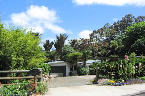 Photo of property in 201 Motutara Road, Muriwai, 0881