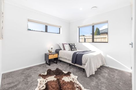 Photo of property in 12 Hulme Way, Raumati Beach, Paraparaumu, 5032