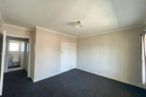 Photo of property in 1/115 Mcleod Road, Te Atatu South, Auckland, 0610
