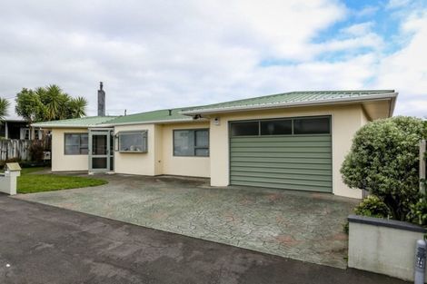 Photo of property in 38 Tukapa Street, Westown, New Plymouth, 4310