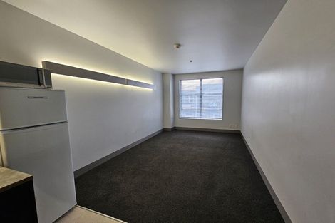 Photo of property in Urbane Apartments, 2/29 Webb Street, Mount Cook, Wellington, 6011