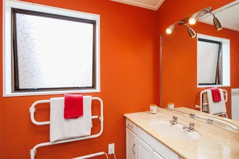 Photo of property in 40 Milne Street, Marton, 4710