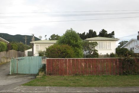 Photo of property in 50 Kaitawa Crescent, Paraparaumu, 5032