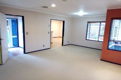 Photo of property in 6 Bass Street, West Harbour, Auckland, 0618