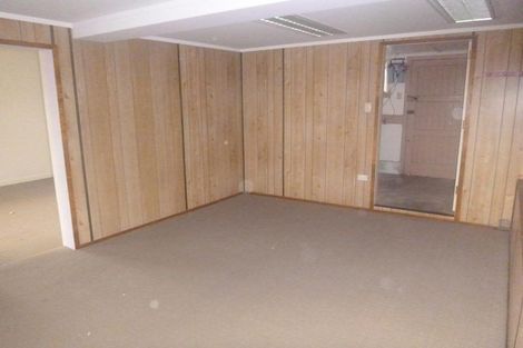 Photo of property in 28 Forest Hill Road, Henderson, Auckland, 0612