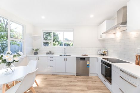Photo of property in 44 Cutts Road, Russley, Christchurch, 8042