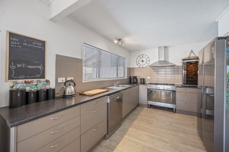 Photo of property in 33 Duckworth Crescent, Greenmeadows, Napier, 4112