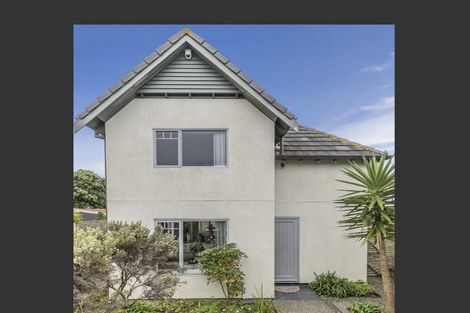 Photo of property in 41 Forres Street, Seatoun, Wellington, 6022