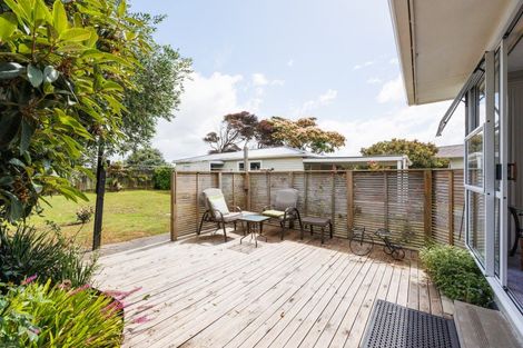 Photo of property in 45 Sutherland Crescent, Westbrook, Palmerston North, 4412