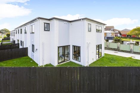 Photo of property in 559a Great South Road, Rosehill, 2113