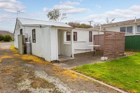 Photo of property in 12 Ormond Street, Woodville, 4920