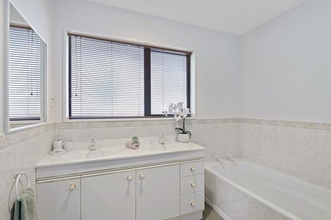 Photo of property in 126 Innes Road, St Albans, Christchurch, 8052