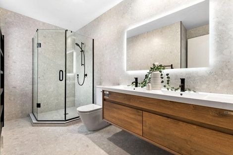 Photo of property in 6 La Bella Road, Hobsonville, Auckland, 0616