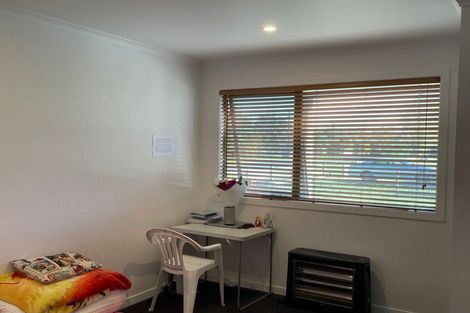 Photo of property in 72 Alexandra Street, Marton, 4710