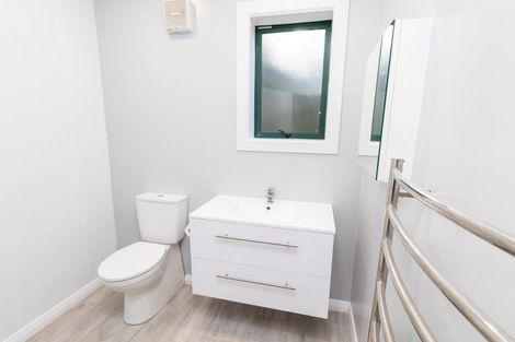 Photo of property in 82 Pembroke Road, Northland, Wellington, 6012