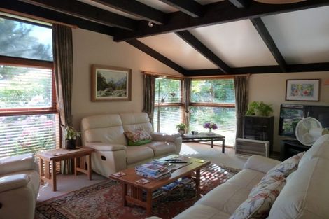 Photo of property in 10 Snowdon Place, Darfield, 7510