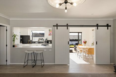 Photo of property in 166 Sandwich Road, St Andrews, Hamilton, 3200