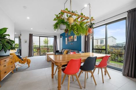 Photo of property in 18 Ringa Matau Road, Hobsonville, Auckland, 0616