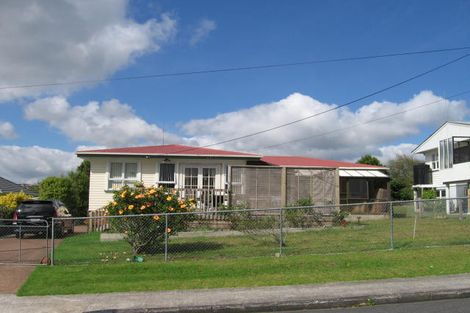 Photo of property in 9 Milich Terrace, Te Atatu South, Auckland, 0610