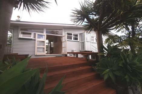 Photo of property in 47 Minaret Drive, Bucklands Beach, Auckland, 2014
