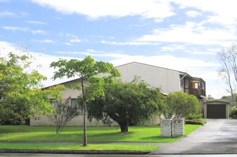 Photo of property in 2/113 Prince Regent Drive, Half Moon Bay, Auckland, 2012