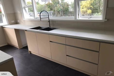 Photo of property in 52a Memorial Avenue, Ilam, Christchurch, 8053