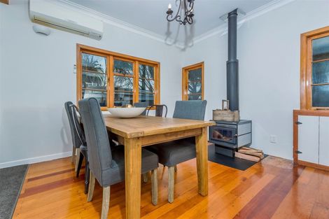 Photo of property in 15 Edward Street, Riverhead, 0820